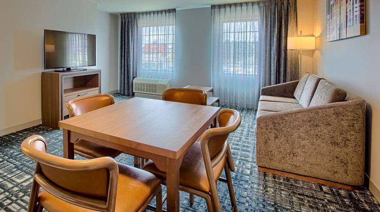 <b>Homewood Suites by Hilton South Bend Room</b>. Images powered by <a href="https://iceportal.shijigroup.com/" title="IcePortal" target="_blank">IcePortal</a>.