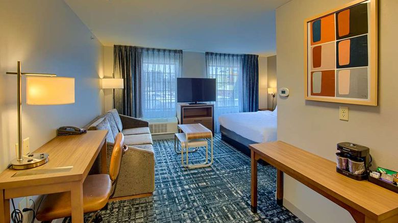 <b>Homewood Suites by Hilton South Bend Room</b>. Images powered by <a href="https://iceportal.shijigroup.com/" title="IcePortal" target="_blank">IcePortal</a>.