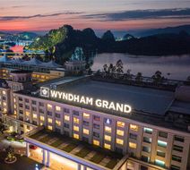 Wyndham Grand Zhaoqing Downtown Exterior