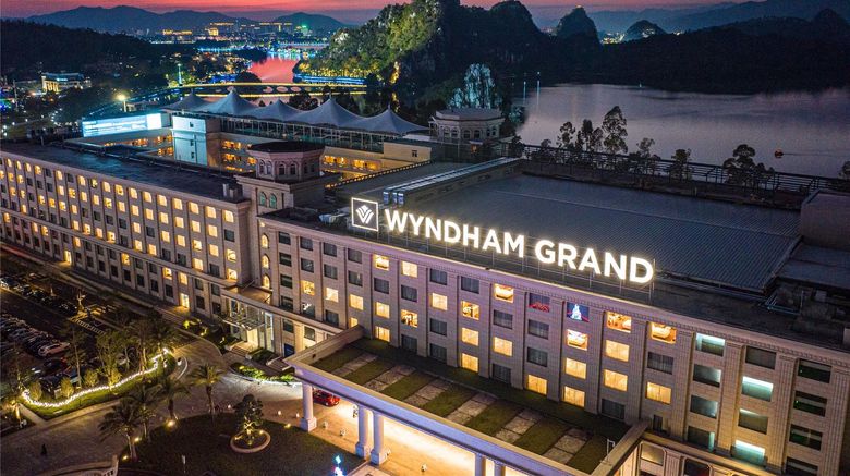 <b>Wyndham Grand Zhaoqing Downtown Exterior</b>. Images powered by <a href="https://iceportal.shijigroup.com/" title="IcePortal" target="_blank">IcePortal</a>.