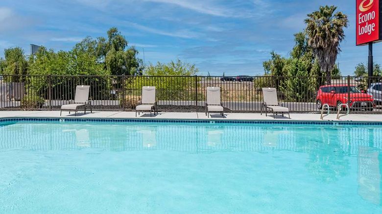 <b>Econo Lodge Pool</b>. Images powered by <a href="https://iceportal.shijigroup.com/" title="IcePortal" target="_blank">IcePortal</a>.