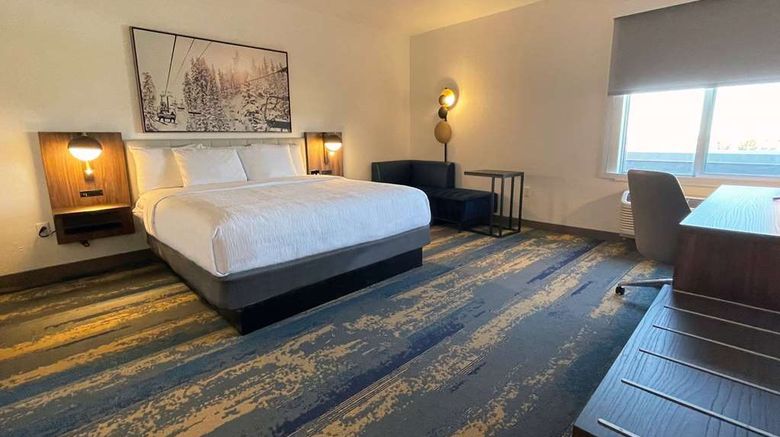 <b>La Quinta by Wyndham Parker Room</b>. Images powered by <a href="https://iceportal.shijigroup.com/" title="IcePortal" target="_blank">IcePortal</a>.