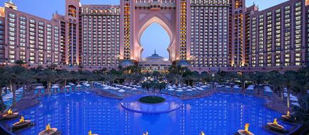 Atlantis, the Palm Exterior