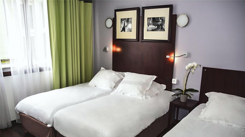 <b>Hotel Du Centre Room</b>. Images powered by <a href="https://iceportal.shijigroup.com/" title="IcePortal" target="_blank">IcePortal</a>.