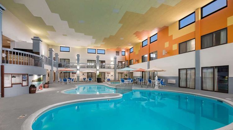 Revel Hotel Minot, SureStay Coll by BW Pool