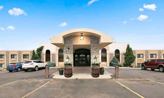 Revel Hotel Minot, SureStay Coll by BW Exterior