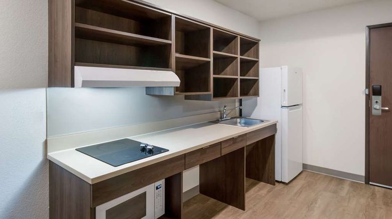 <b>WoodSpring Suites Mesa Chandler Room</b>. Images powered by <a href="https://iceportal.shijigroup.com/" title="IcePortal" target="_blank">IcePortal</a>.