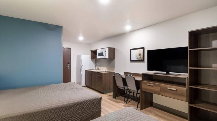 WoodSpring Suites Mesa Chandler Room