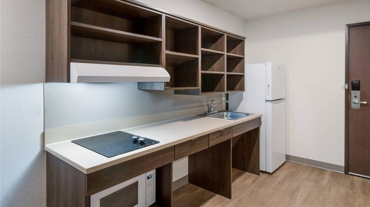 WoodSpring Suites Mesa Chandler Room