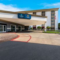 Clarion Hotel