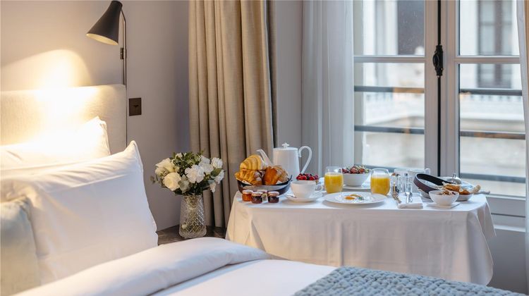 Hotel de Pourtales Room