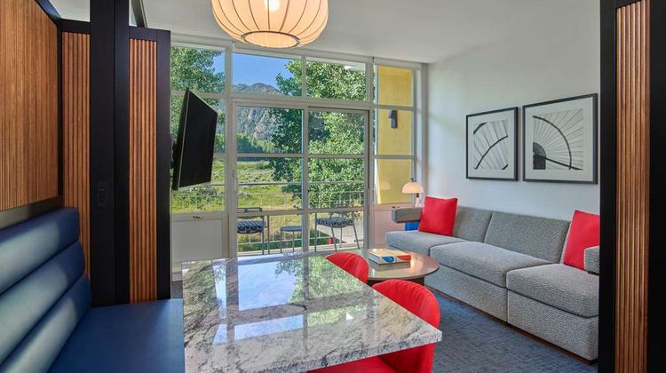 Aspen Meadows Resort Room