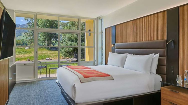 Aspen Meadows Resort Room