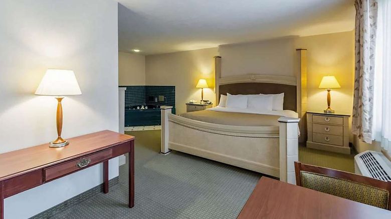 <b>Baymont by Wyndham Omaha SW Room</b>. Images powered by <a href="https://iceportal.shijigroup.com/" title="IcePortal" target="_blank">IcePortal</a>.