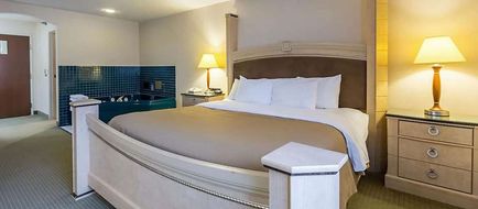 Baymont by Wyndham Omaha SW Room