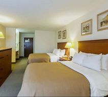 Baymont by Wyndham Omaha SW Room