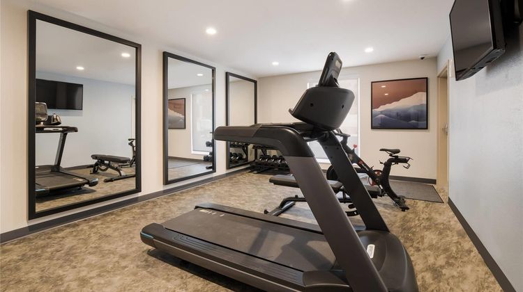Everhome Suites Corona Health