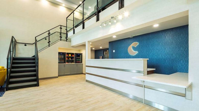 <b>Comfort Inn and Suites Kingston Lobby</b>. Images powered by <a href="https://iceportal.shijigroup.com/" title="IcePortal" target="_blank">IcePortal</a>.