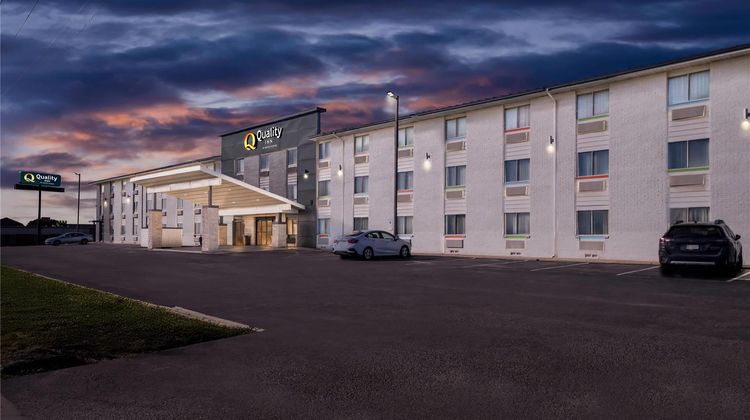 Quality Inn Exterior