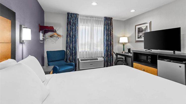 Quality Inn Room
