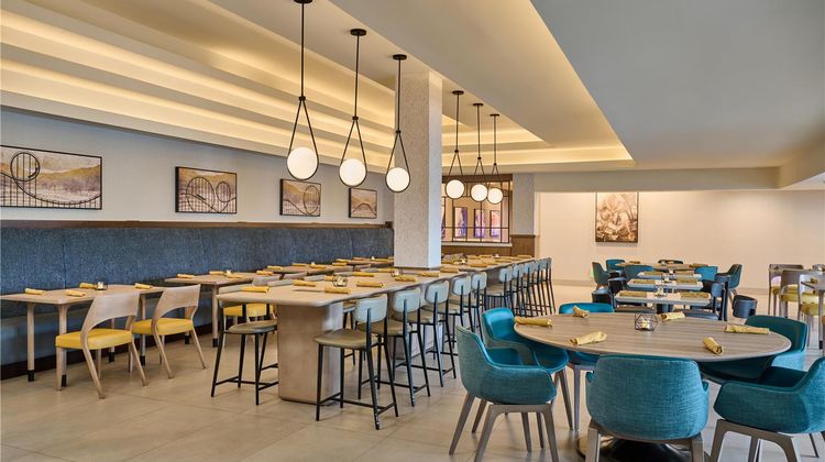 DoubleTree by Hilton Buena Park Restaurant