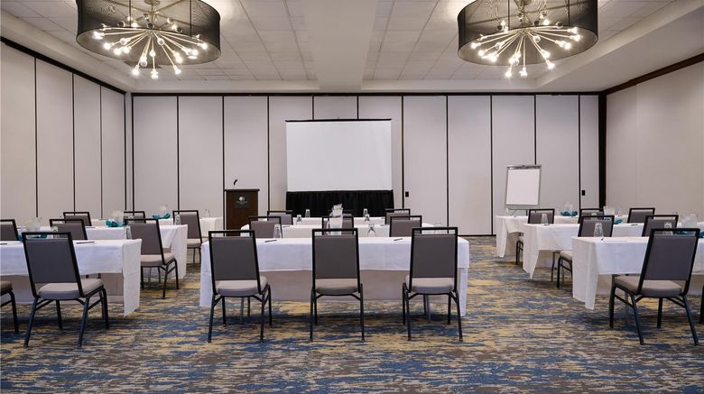 <b>DoubleTree by Hilton Buena Park Meeting</b>. Images powered by <a href="https://iceportal.shijigroup.com/" title="IcePortal" target="_blank">IcePortal</a>.