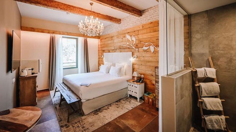 <b>Le Hameau des Pesquiers Ecolodge, Curio Other</b>. Images powered by <a href="https://iceportal.shijigroup.com/" title="IcePortal" target="_blank">IcePortal</a>.