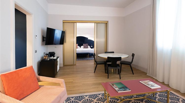 Anglo American Hotel, Curio Collection Room