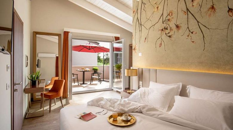 <b>Hotel Della Piana Room</b>. Images powered by <a href="https://iceportal.shijigroup.com/" title="IcePortal" target="_blank">IcePortal</a>.