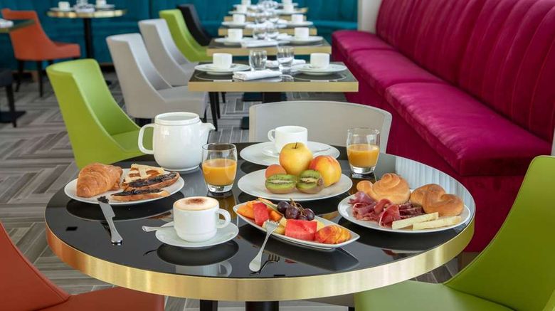 <b>Hotel Della Piana Restaurant</b>. Images powered by <a href="https://iceportal.shijigroup.com/" title="IcePortal" target="_blank">IcePortal</a>.