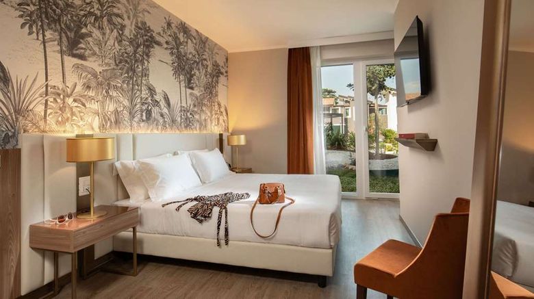 <b>Hotel Della Piana Room</b>. Images powered by <a href="https://iceportal.shijigroup.com/" title="IcePortal" target="_blank">IcePortal</a>.