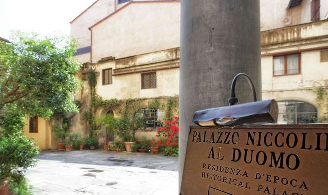 Palazzo Niccolini Al Duomo Exterior