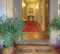 Palazzo Niccolini Al Duomo Exterior