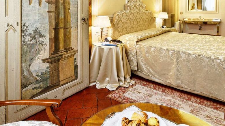 <b>Palazzo Niccolini Al Duomo Suite</b>. Images powered by <a href="https://iceportal.shijigroup.com/" title="IcePortal" target="_blank">IcePortal</a>.