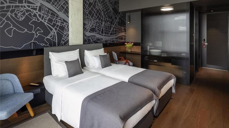 <b>Moevenpick Zagreb Room</b>. Images powered by <a href="https://iceportal.shijigroup.com/" title="IcePortal" target="_blank">IcePortal</a>.