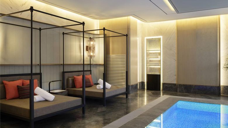 <b>Fairmont Ambassador Seoul Pool</b>. Images powered by <a href="https://iceportal.shijigroup.com/" title="IcePortal" target="_blank">IcePortal</a>.