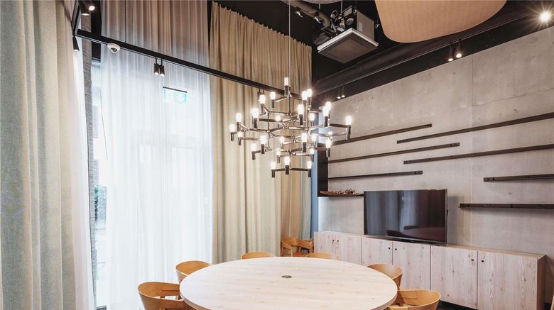 <b>Mercure Hotel Delemont Meeting</b>. Images powered by <a href="https://iceportal.shijigroup.com/" title="IcePortal" target="_blank">IcePortal</a>.
