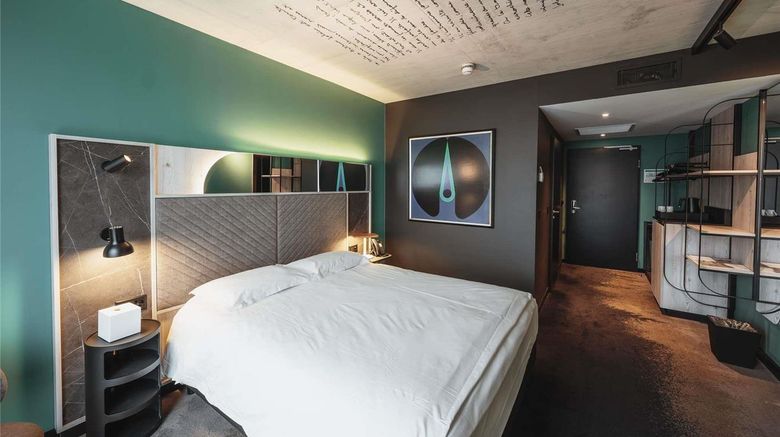 <b>Mercure Hotel Delemont Room</b>. Images powered by <a href="https://iceportal.shijigroup.com/" title="IcePortal" target="_blank">IcePortal</a>.
