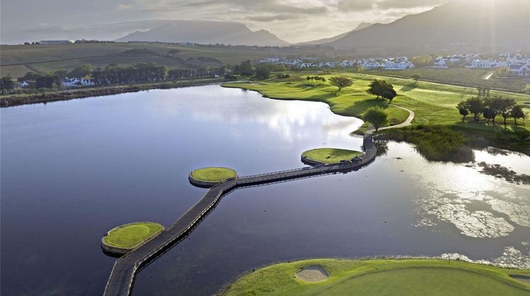 Fairmont Cape Grace Golf