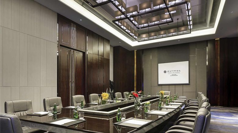 <b>Pullman Yantai Center Meeting</b>. Images powered by <a href="https://iceportal.shijigroup.com/" title="IcePortal" target="_blank">IcePortal</a>.