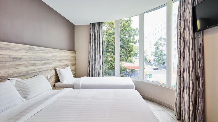 ibis budget Singapore Crystal Hotel Room