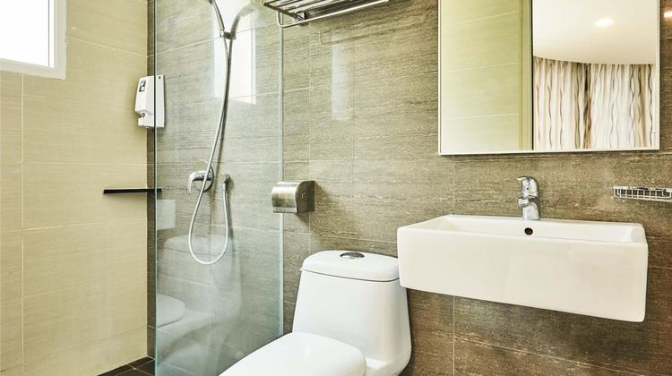 ibis budget Singapore Crystal Hotel Room