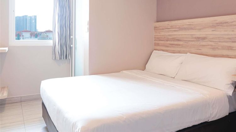 ibis budget Singapore Crystal Hotel Room