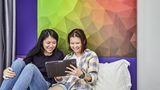Ibis Budget Singapore Ametrine Room