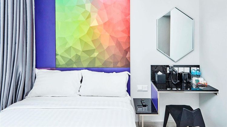 Ibis Budget Singapore Ametrine Room