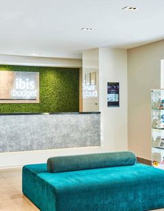 ibis budget Singapore Emerald Hotel