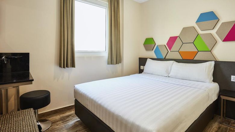 <b>ibis budget Singapore Emerald Hotel Room</b>. Images powered by <a href="https://iceportal.shijigroup.com/" title="IcePortal" target="_blank">IcePortal</a>.