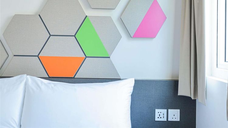 Ibis Budget Singapore Jasmine Room
