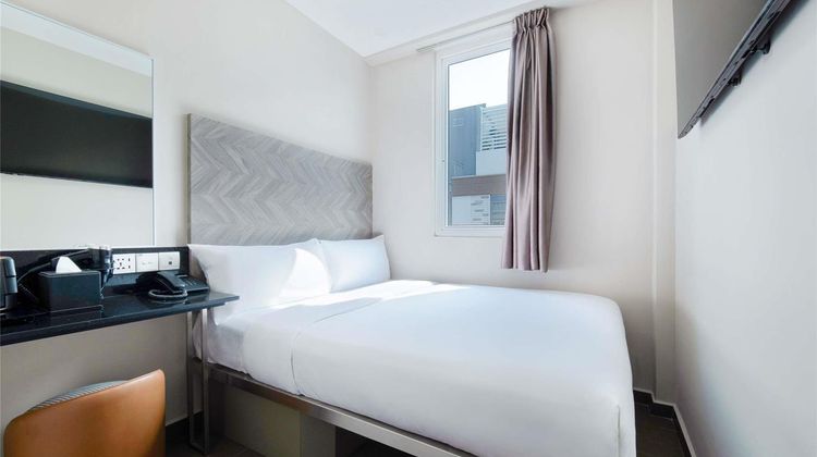 Ibis budget Singapore Ruby Room