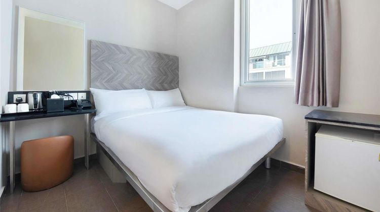Ibis budget Singapore Ruby Room